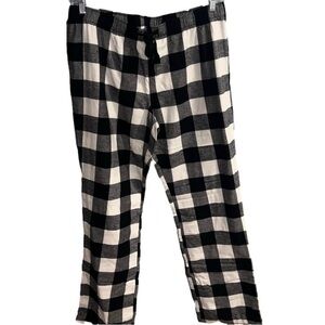 *Old navy- Black and white plaid pants